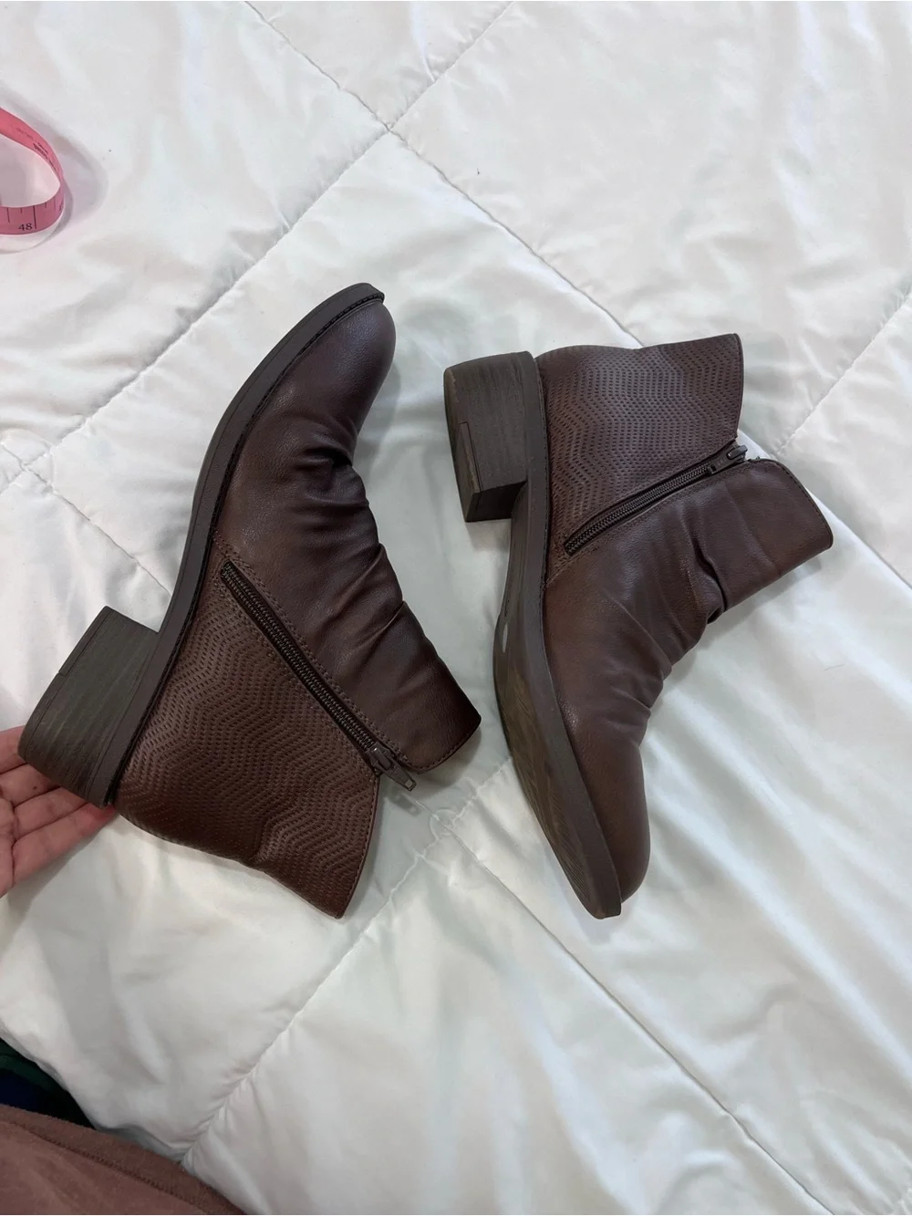 Baretraps Steve Womens Brown Faux Leather Round Toe Ankle Boots size 10